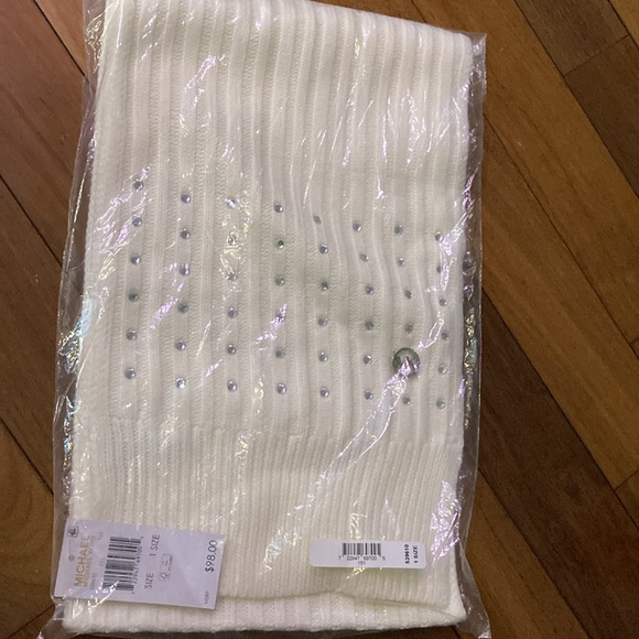 NWT Michael Kors Ribbed Rhinestone Embellished Scarf Cream - Picture 5 of 5